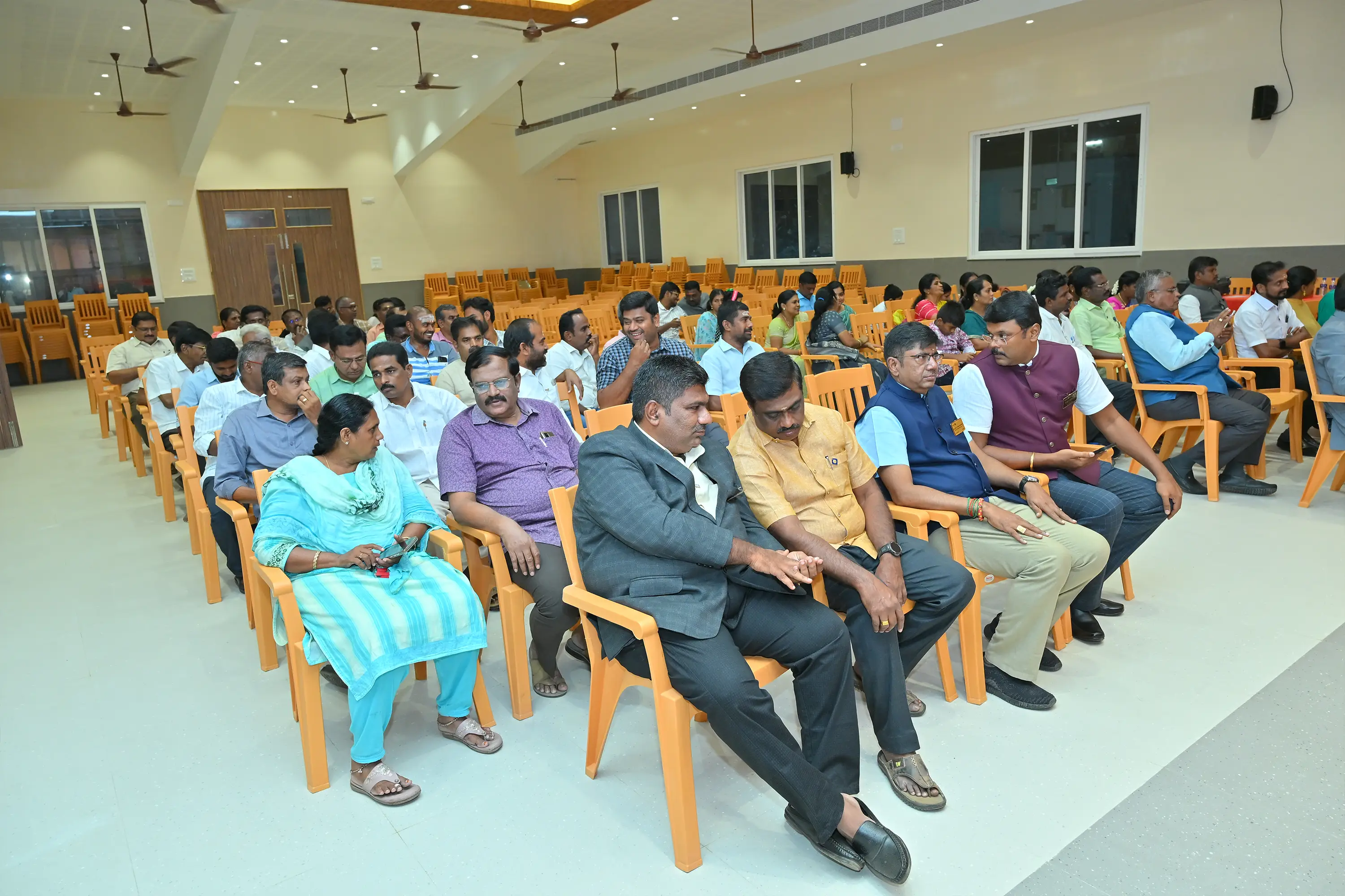 Sri Kumaran Mahal (A/C) - Perfect Wedding Hall in Sathyamangalam